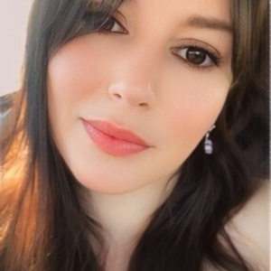 Noémie Pons Merville, Addictions, Maternité et parentalité