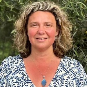 Laurence Geraud  Miremont, Gestion du stress et des émotions, Acouphènes et troubles de l’audition, Addictions, Développement personnel, Douleurs, Gérontologie, Gestion du poids, Maternité et parentalité, Phobies, Sophro ludique, Sophrologie appliquée à l’entreprise, Sophrologue pour adolescent, Sophrologue pour adulte, Sophrologue pour enfant, Sophrologue pour sénior, Sport et concentration, Troubles du sommeil